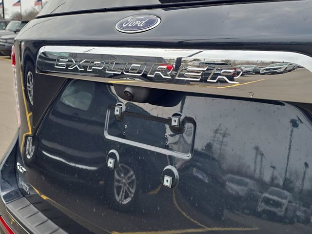 Certified 2024 Ford Explorer XLT w/ Equipment Group 202A image 7