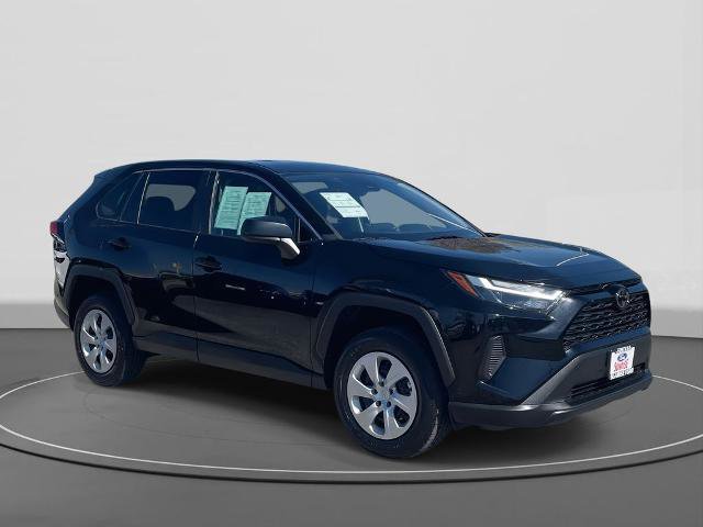 Used 2024 Toyota RAV4 LE image 5