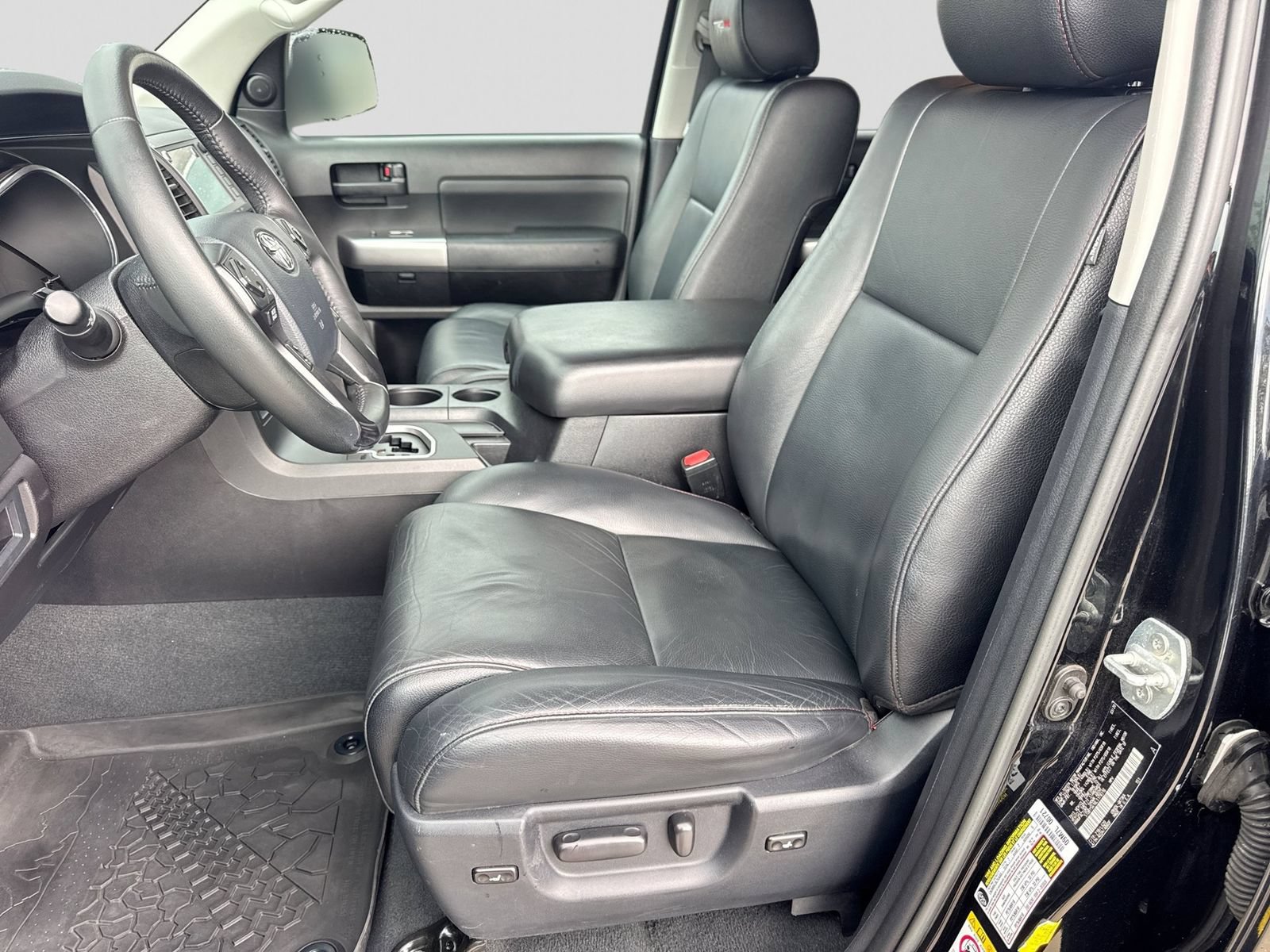 Used 2020 Toyota Sequoia TRD Pro AWD/4WD image 19