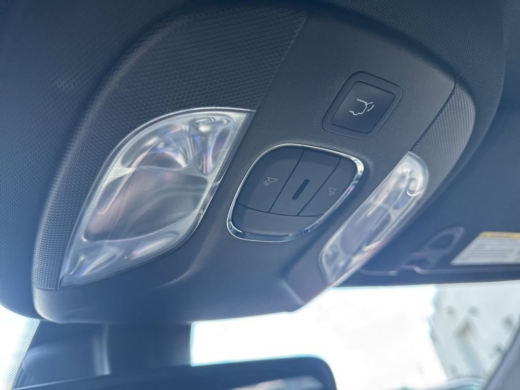 Used 2023 Jeep Compass Latitude w/ Convenience Group image 23