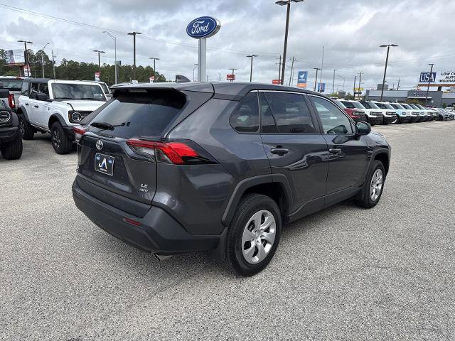 Used 2024 Toyota RAV4 LE AWD/4WD image 5