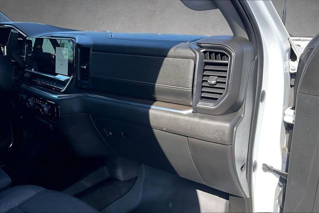 Used 2024 Chevrolet Silverado 2500 LT w/ Convenience Package image 14