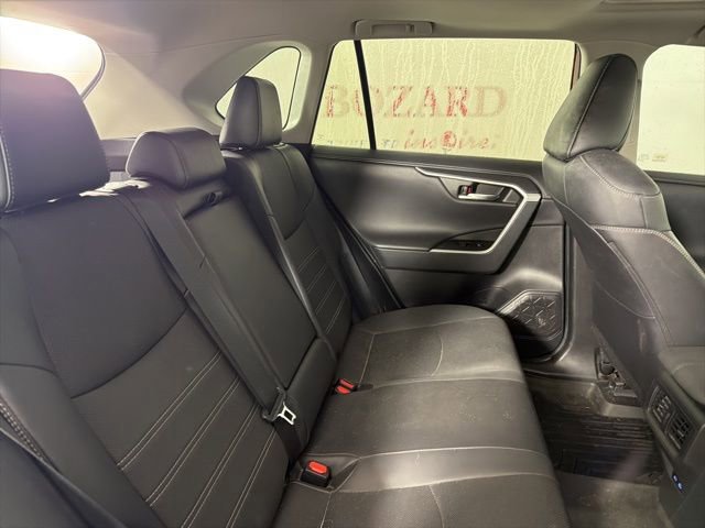 Used 2022 Toyota RAV4 Limited image 18
