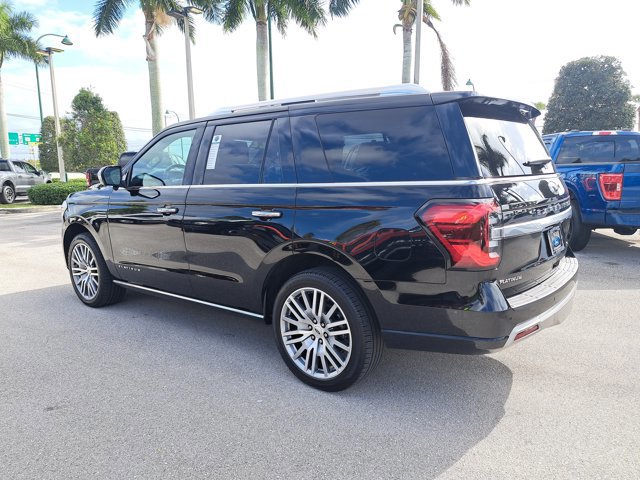 Certified 2022 Ford Expedition Platinum image 2