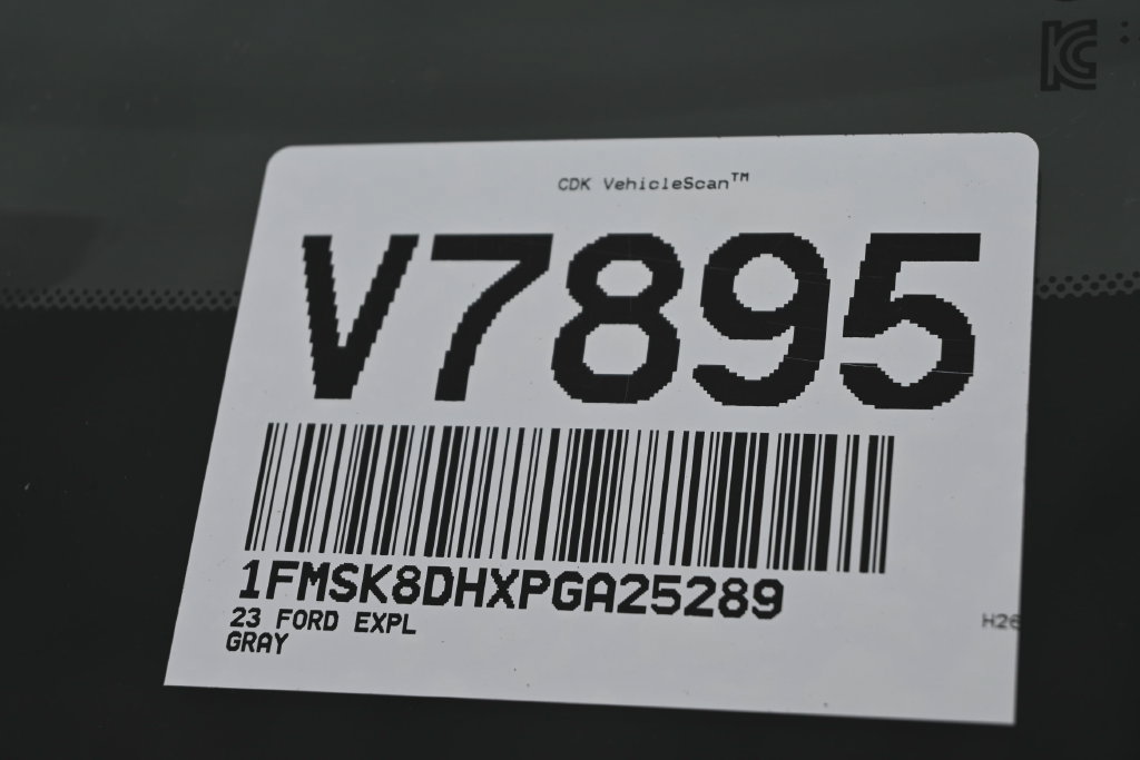 Certified 2023 Ford Explorer XLT w/ Equipment Group 202A AWD/4WD image 41