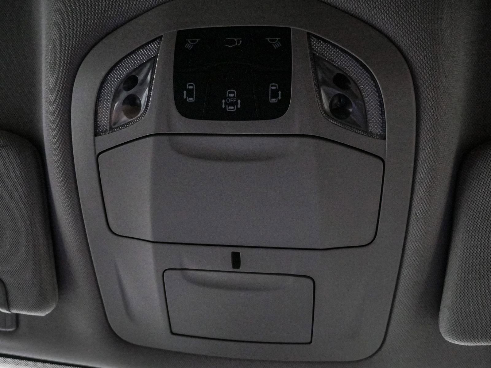 Used 2024 Chrysler Pacifica Touring-L image 32