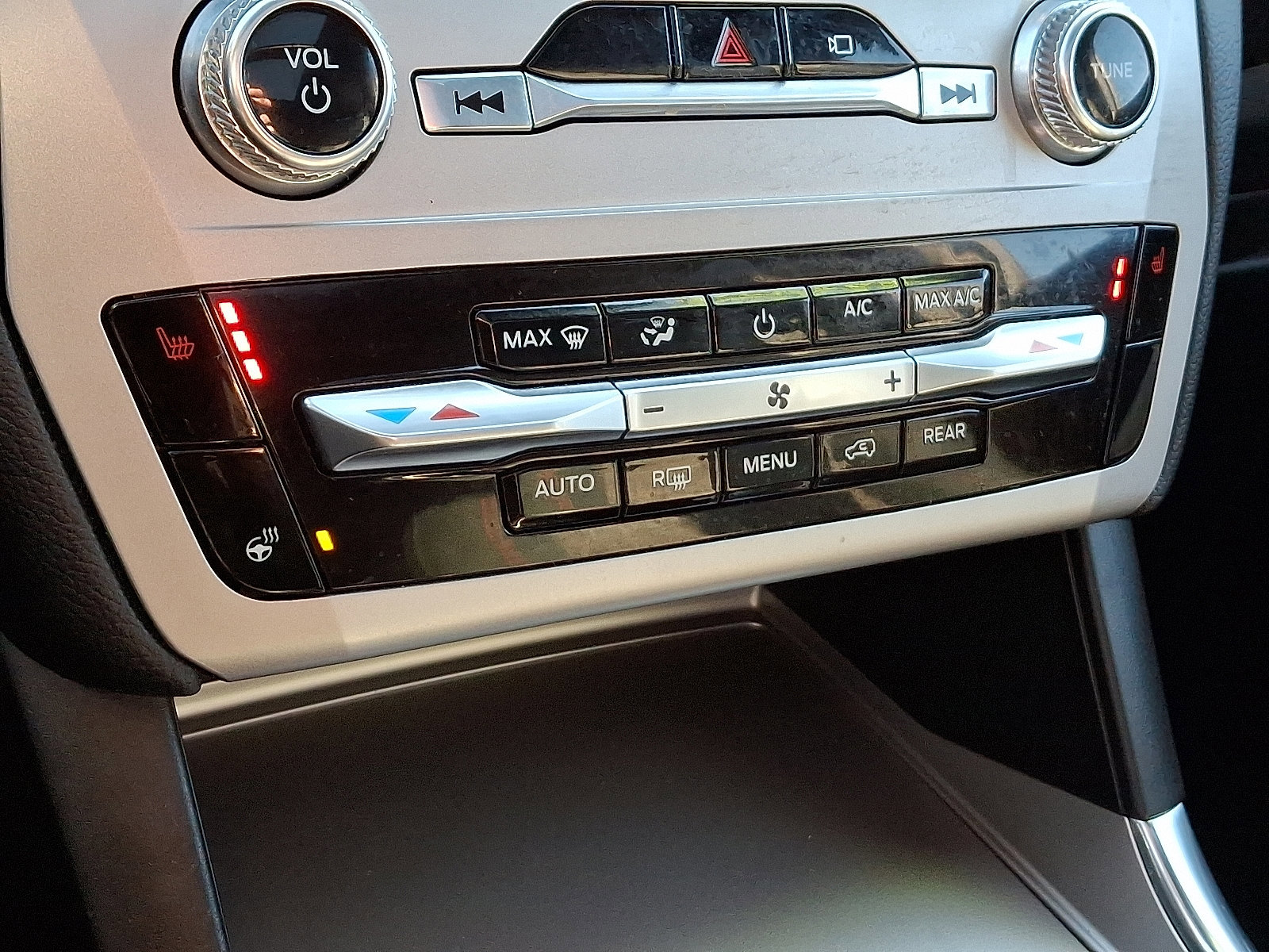 Certified 2022 Ford Explorer Timberline image 16