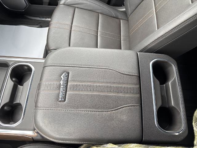 Used 2025 Chevrolet Silverado 3500 High Country w/ High Country Premium Package image 21