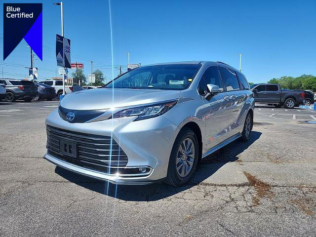 Used 2021 Toyota Sienna XLE