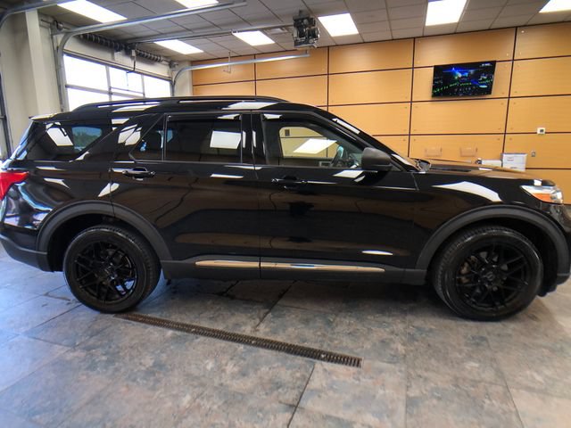 Certified 2020 Ford Explorer XLT w/ Equipment Group 202A AWD/4WD image 8