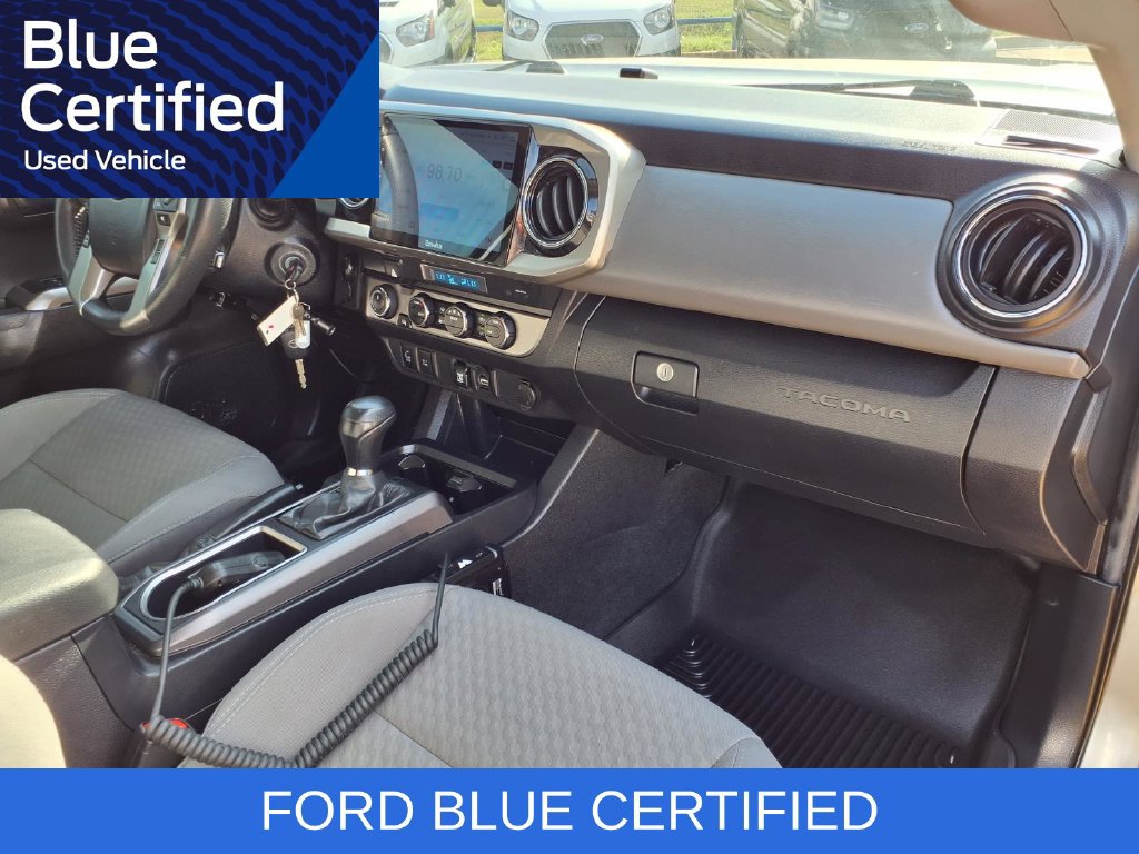 Used 2022 Toyota Tacoma SR5 w/ Technology Package AWD/4WD image 27