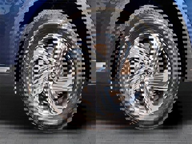 Used 2023 Hyundai Santa Fe SEL image 9