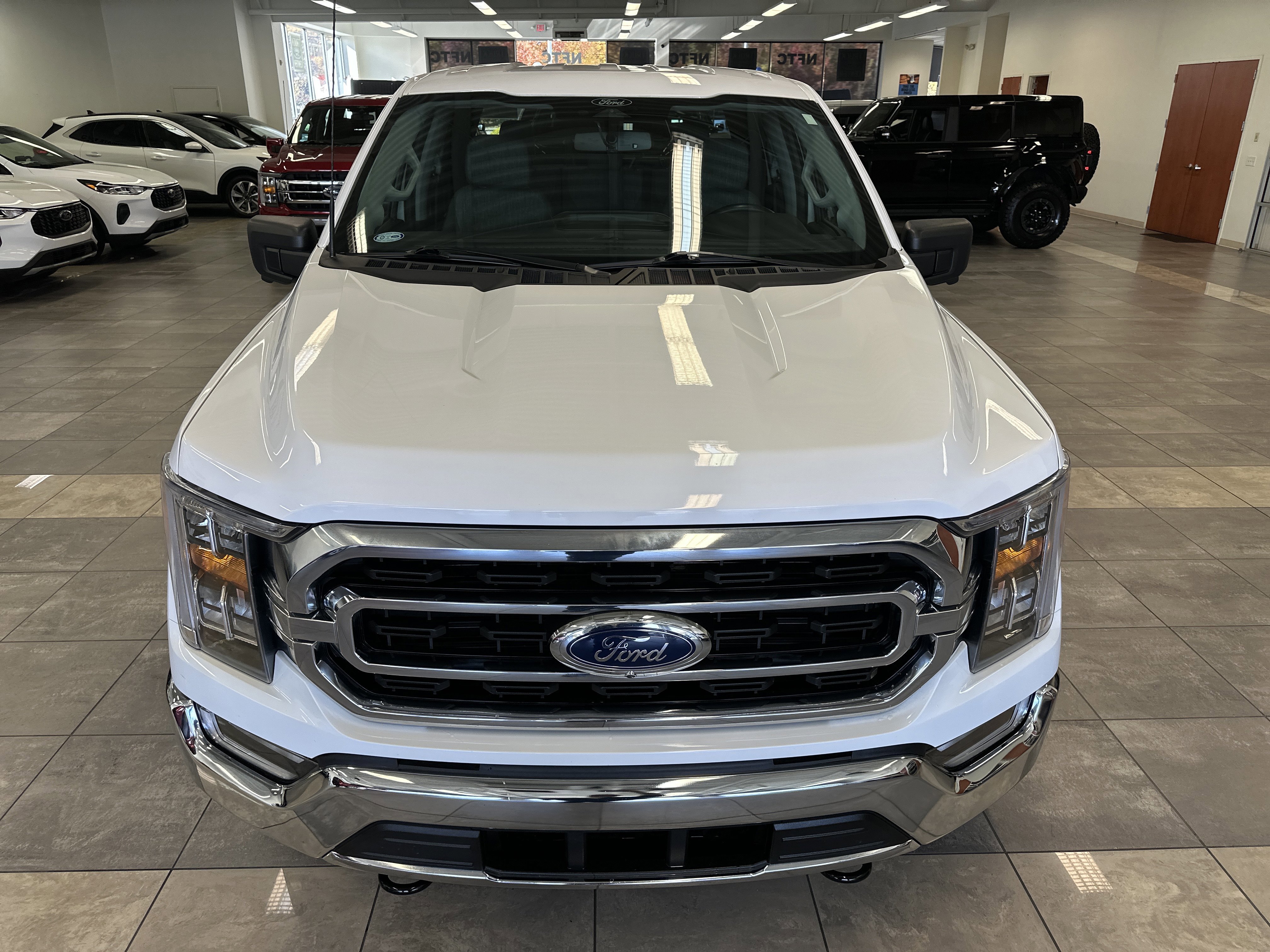 Certified 2022 Ford F150 XLT w/ Equipment Group 302A High image 10