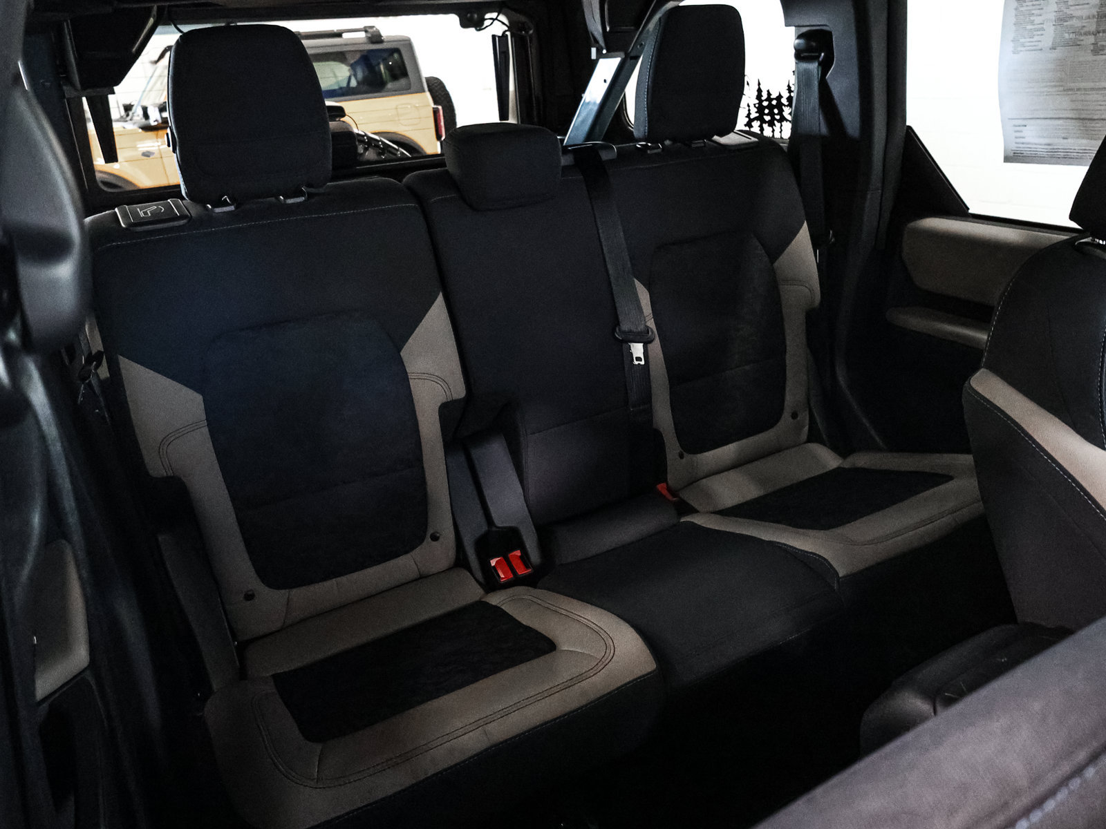 Certified 2022 Ford Bronco Wildtrak AWD/4WD image 27