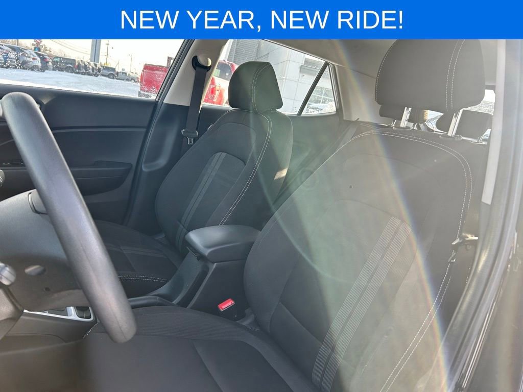 Used 2020 Hyundai Venue SEL image 15