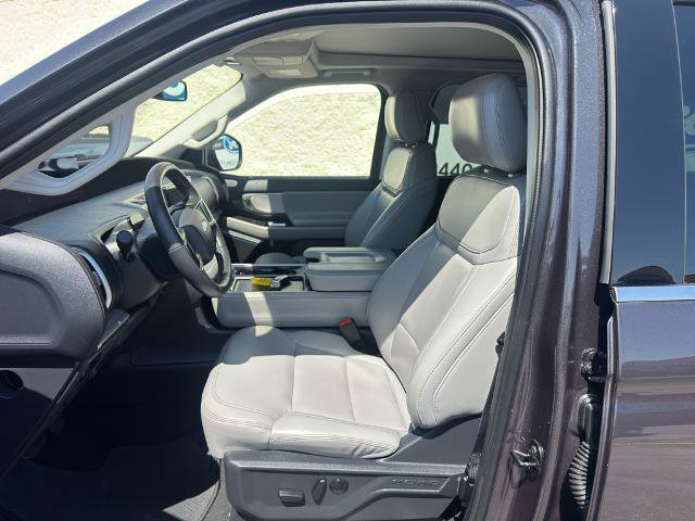 Certified 2025 Ford Expedition Active AWD/4WD image 9