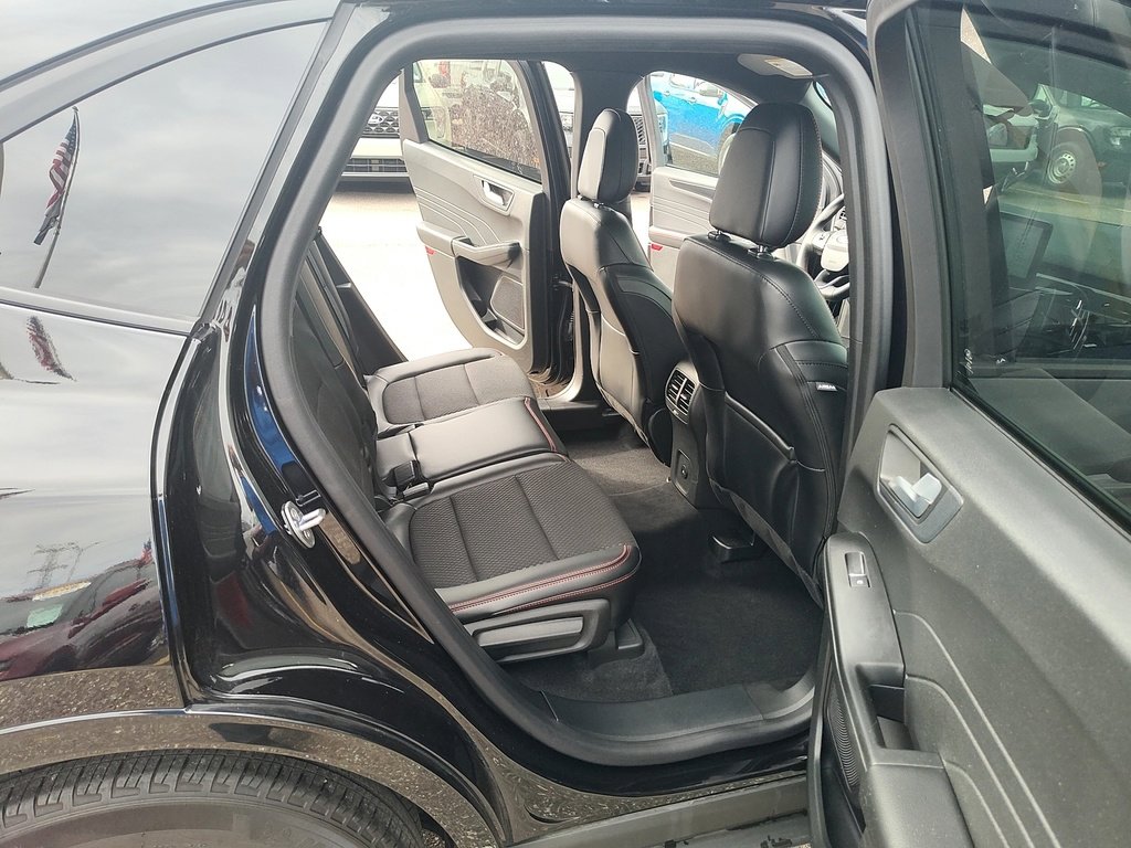 Certified 2023 Ford Escape ST-Line w/ Tech Pack #1 image 26