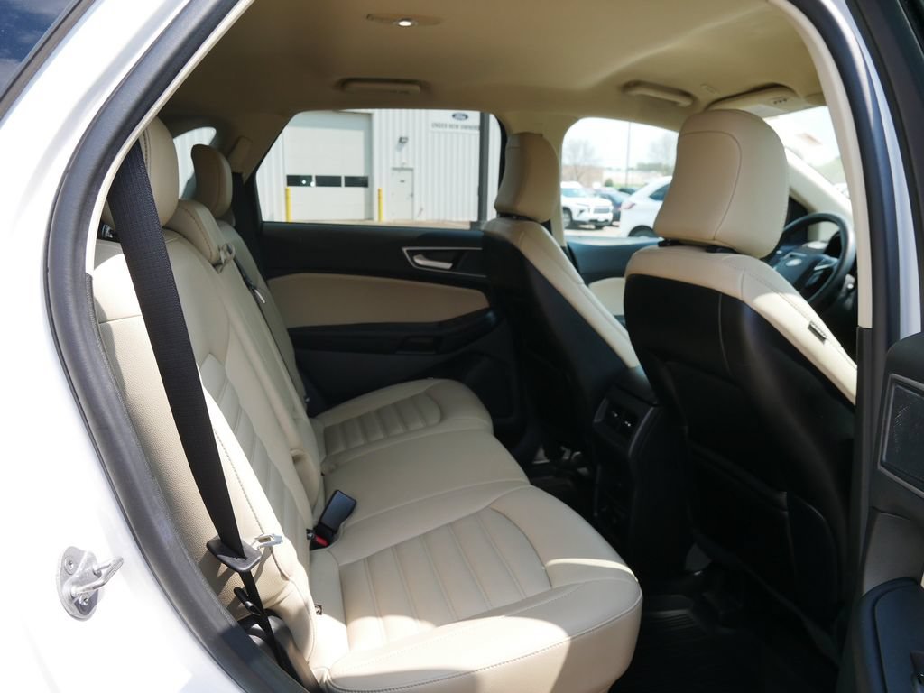 Certified 2022 Ford Edge SEL w/ Convenience Package AWD/4WD image 12