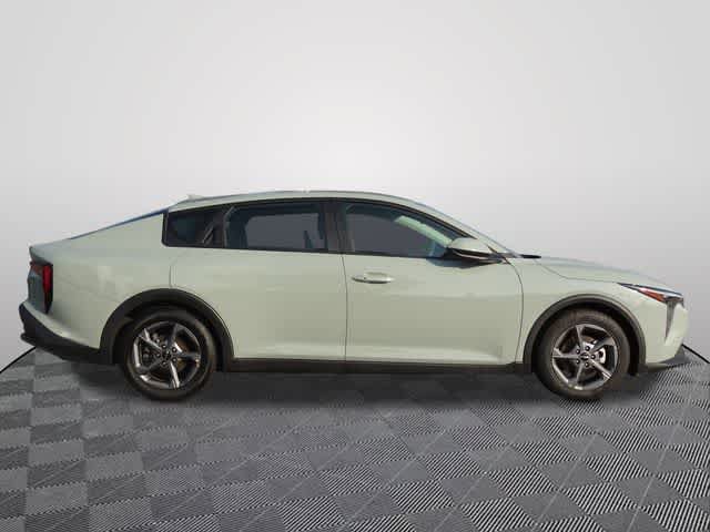 Used 2025 Kia K4 FWD image 4