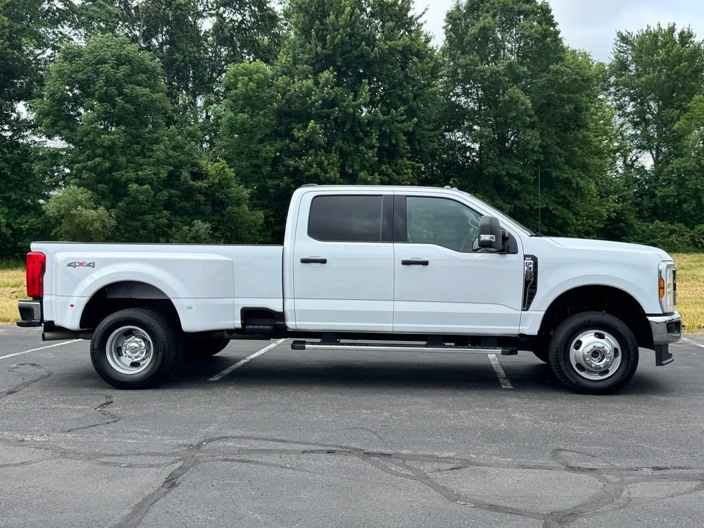 Certified 2024 Ford F350 XLT AWD/4WD image 7