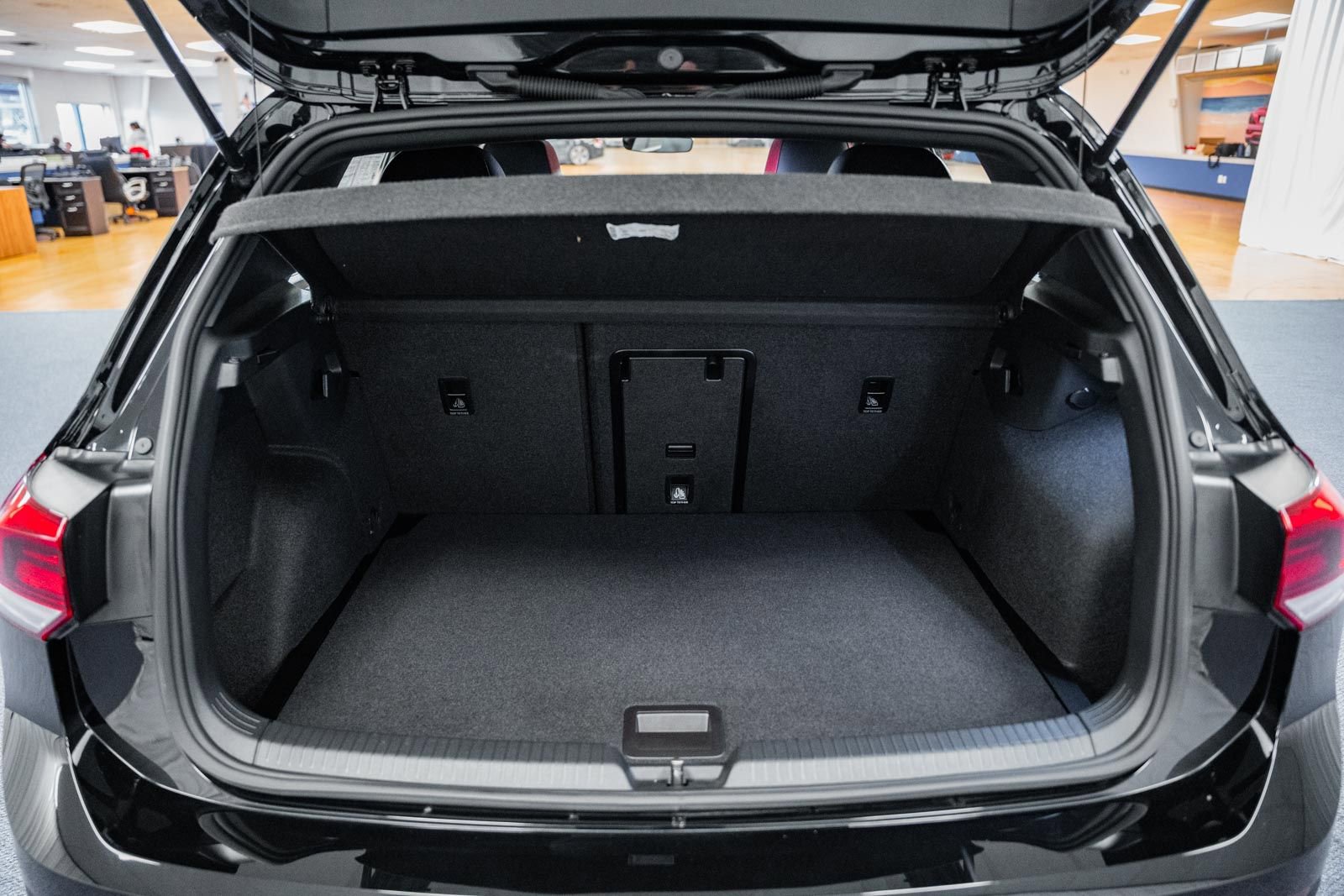 Used 2024 Volkswagen GTI Autobahn image 18