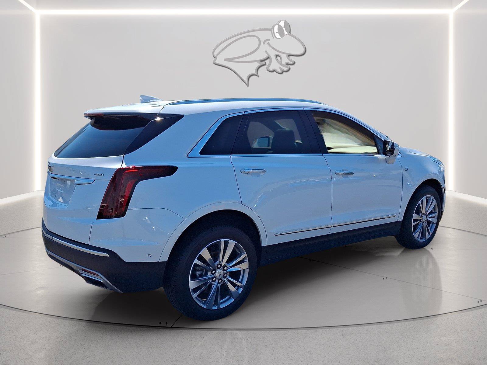 Used 2023 Cadillac XT5 Premium Luxury w/ Platinum Package FWD image 5
