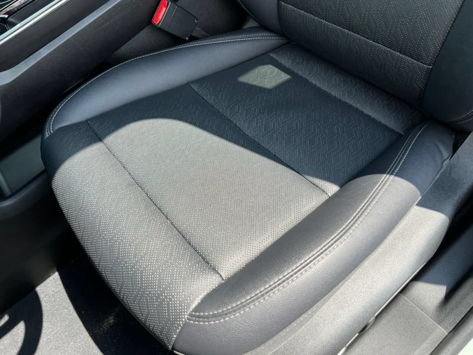 Used 2025 Chevrolet Equinox LT w/ Convenience Package II AWD/4WD image 10