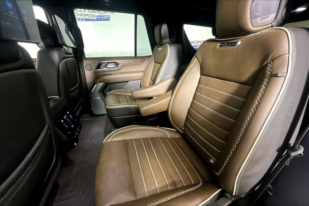 Used 2025 GMC Yukon Denali Ultimate AWD/4WD image 21