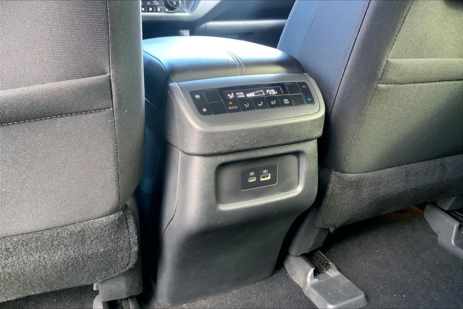 Used 2022 Nissan Pathfinder S FWD image 36