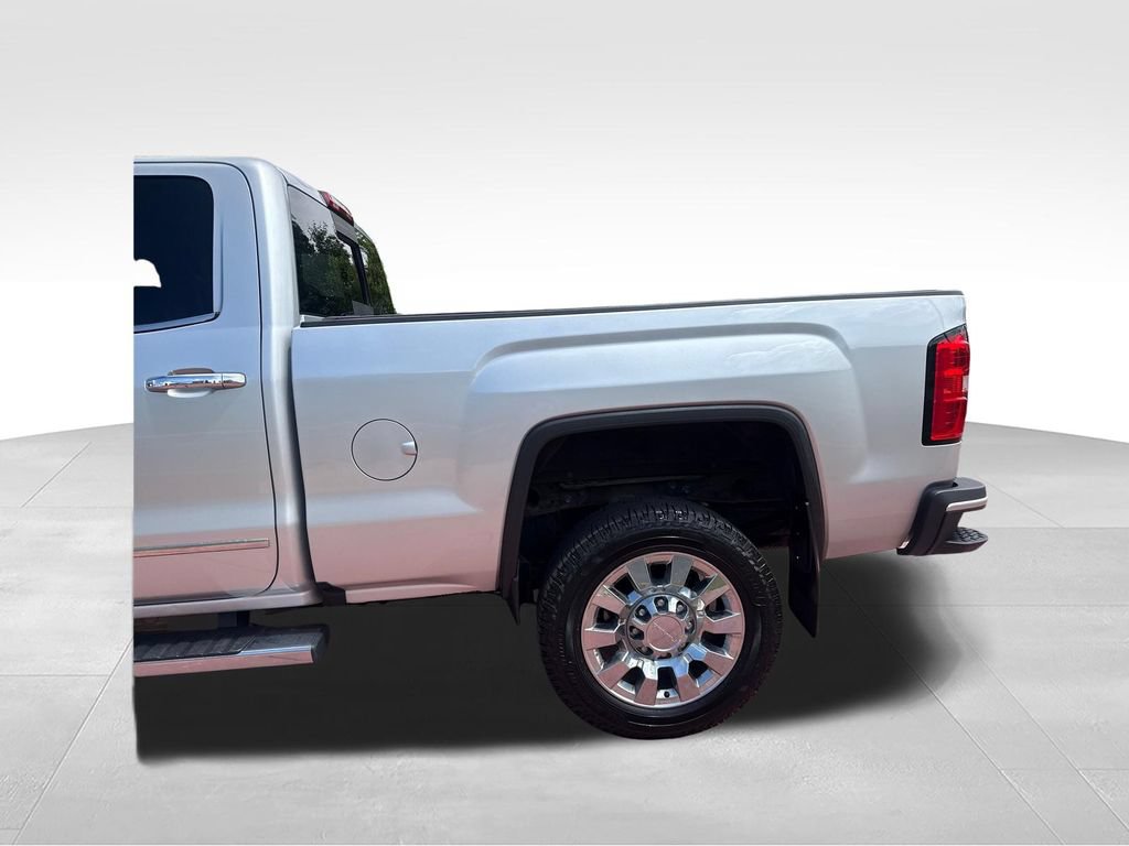 Used 2019 GMC Sierra 2500 Denali w/ Duramax Plus Package AWD/4WD image 33