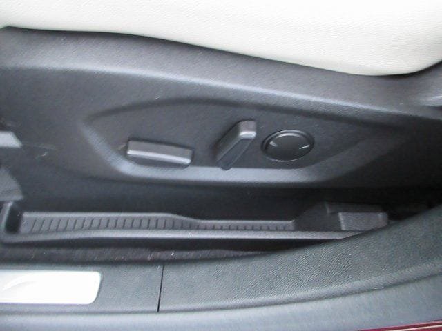 Certified 2024 Ford Edge Titanium AWD/4WD image 26