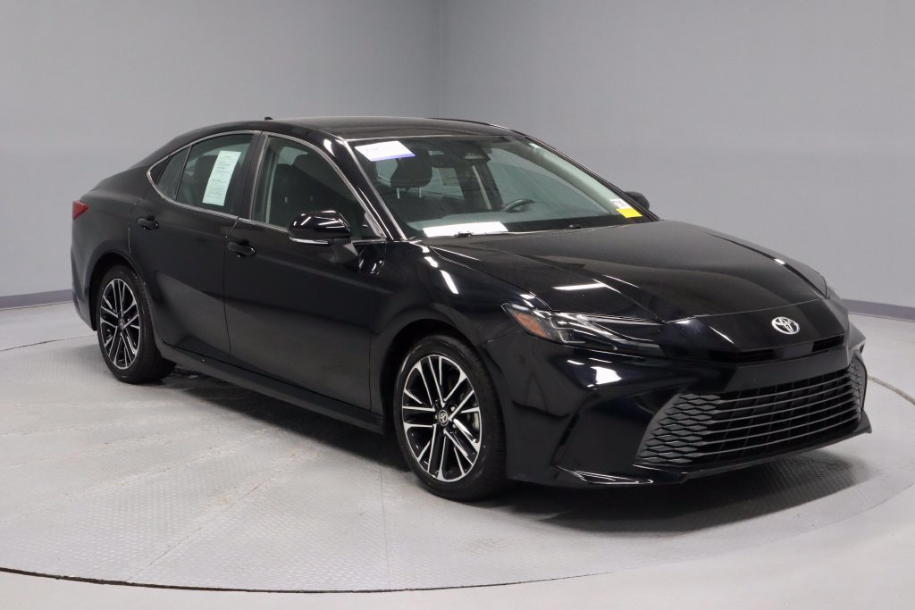 Used 2025 Toyota Camry XLE