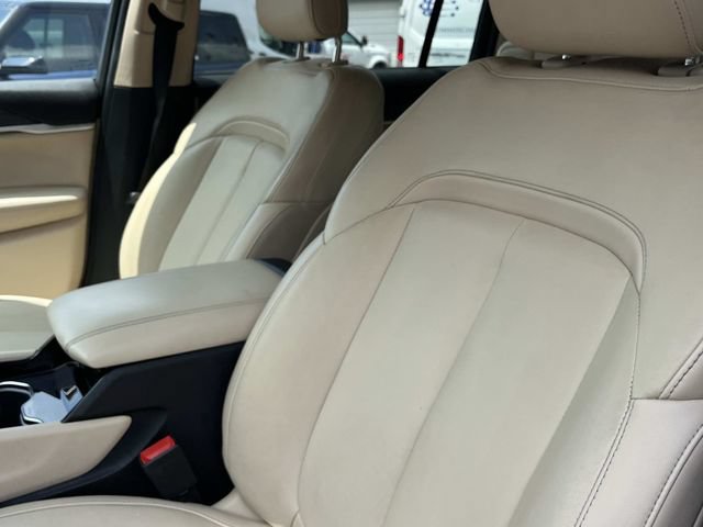 Used 2022 Jeep Grand Cherokee L Limited AWD/4WD image 35