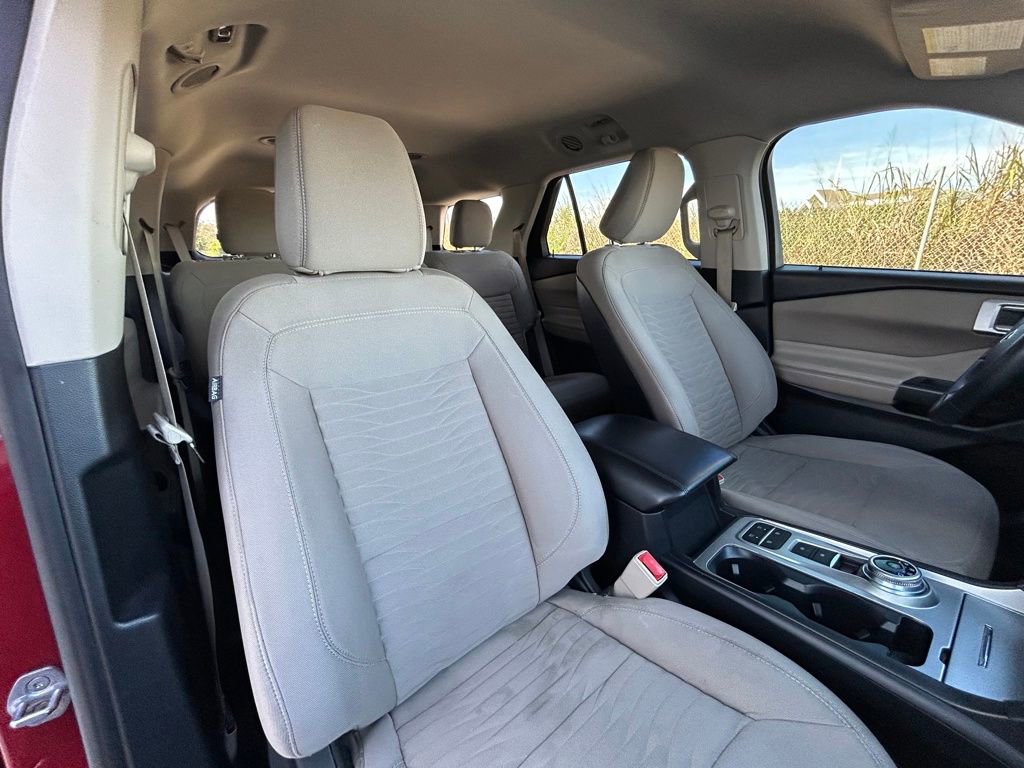 Certified 2020 Ford Explorer XLT image 38
