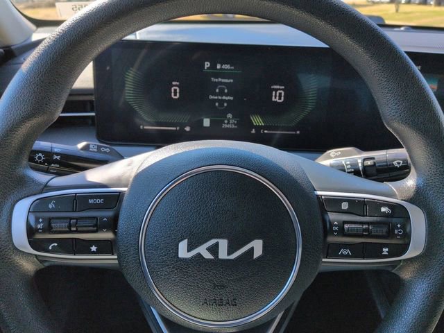 Used 2025 Kia K5 LXS image 31