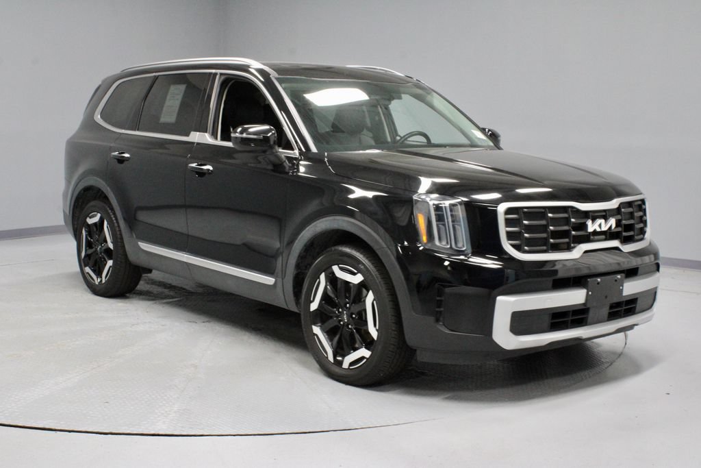 Used 2025 Kia Telluride S AWD/4WD image 1