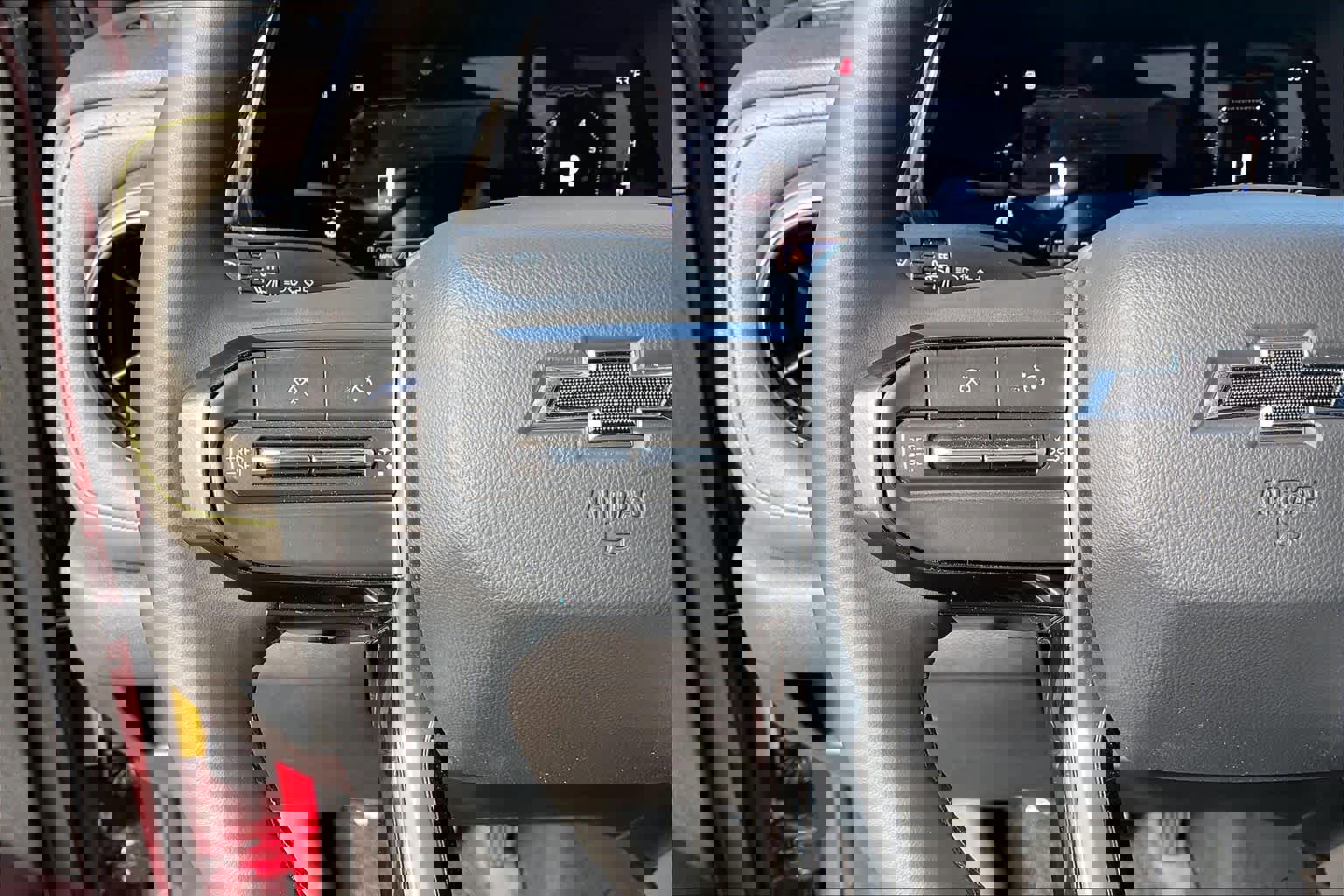 Used 2025 Chevrolet Colorado ZR2 w/ Technology Package image 22