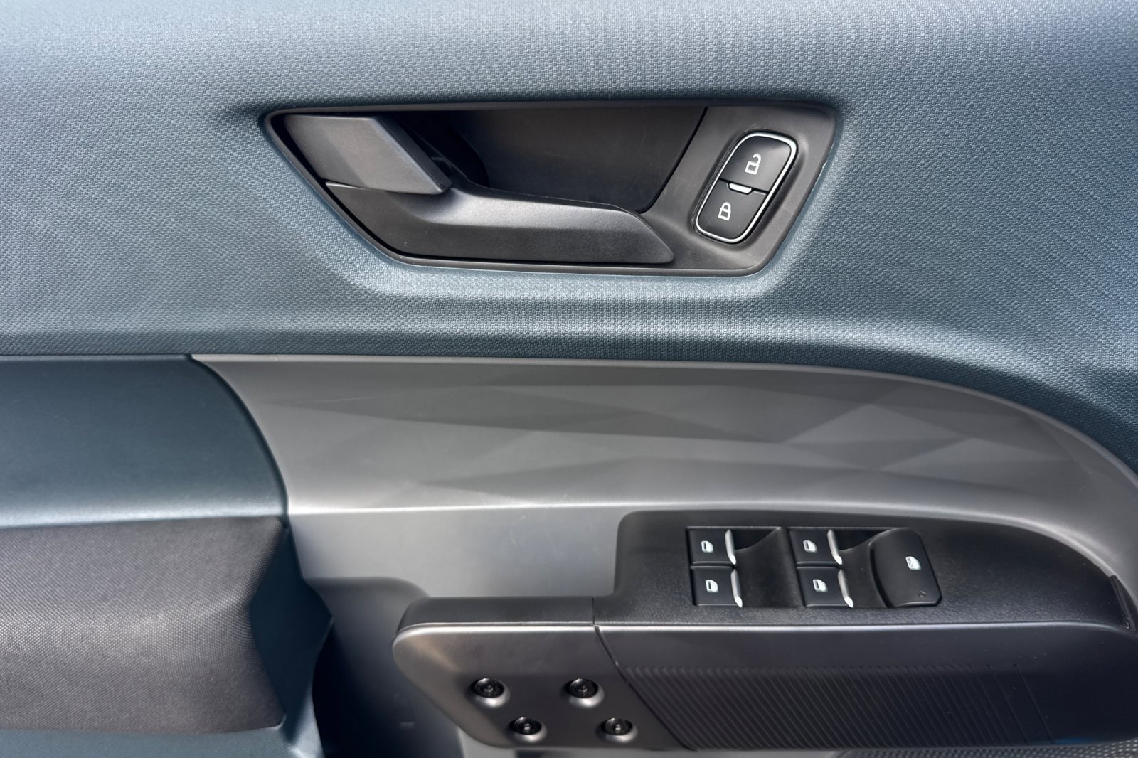 Certified 2025 Ford Maverick XL w/ Equipment Group 101A image 10