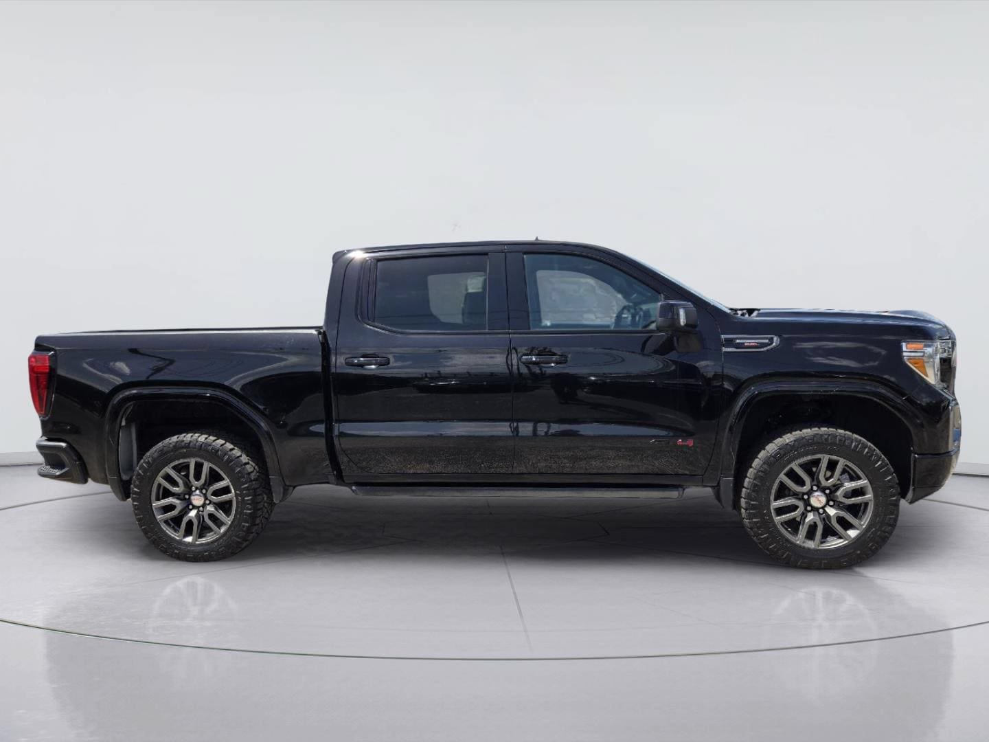Used 2020 GMC Sierra 1500 AT4 w/ AT4 Premium Package AWD/4WD image 4
