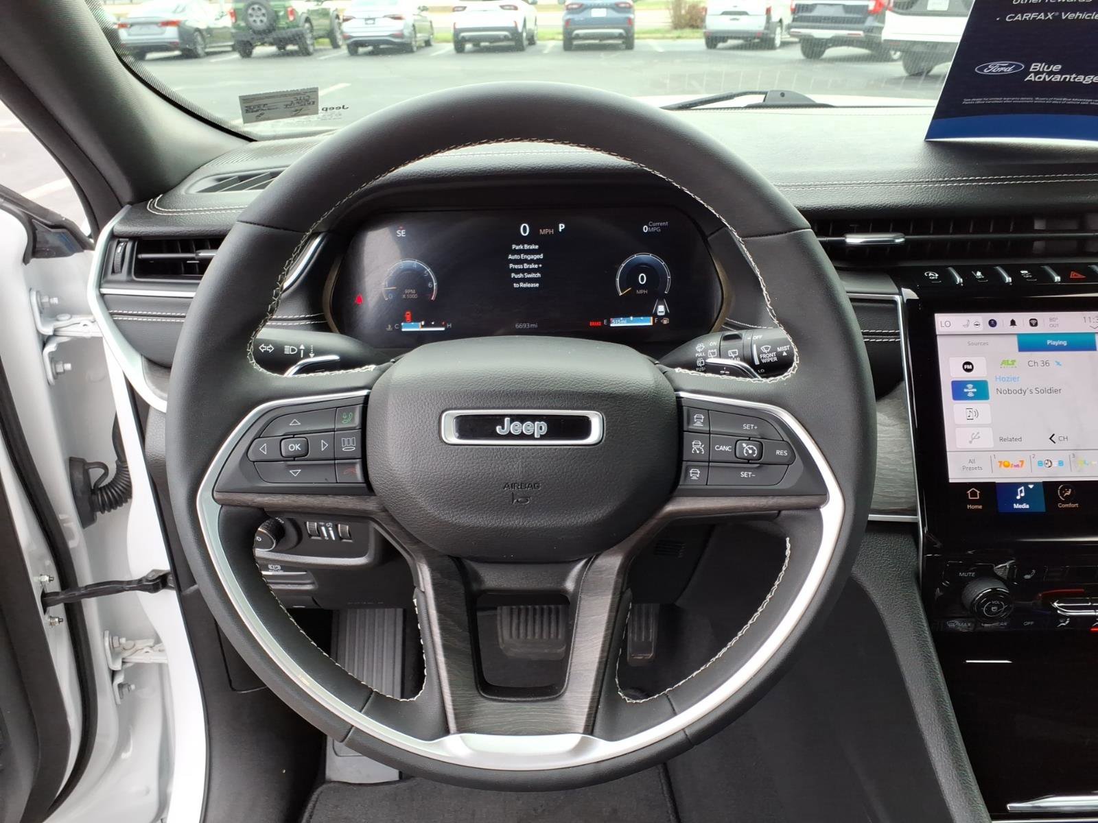 Used 2024 Jeep Grand Cherokee Limited w/ Trailer Tow Package image 27