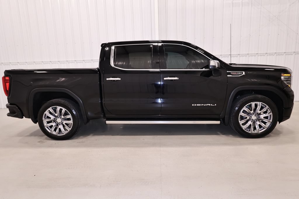 Used 2024 GMC Sierra 1500 Denali w/ Denali Reserve Package AWD/4WD image 2