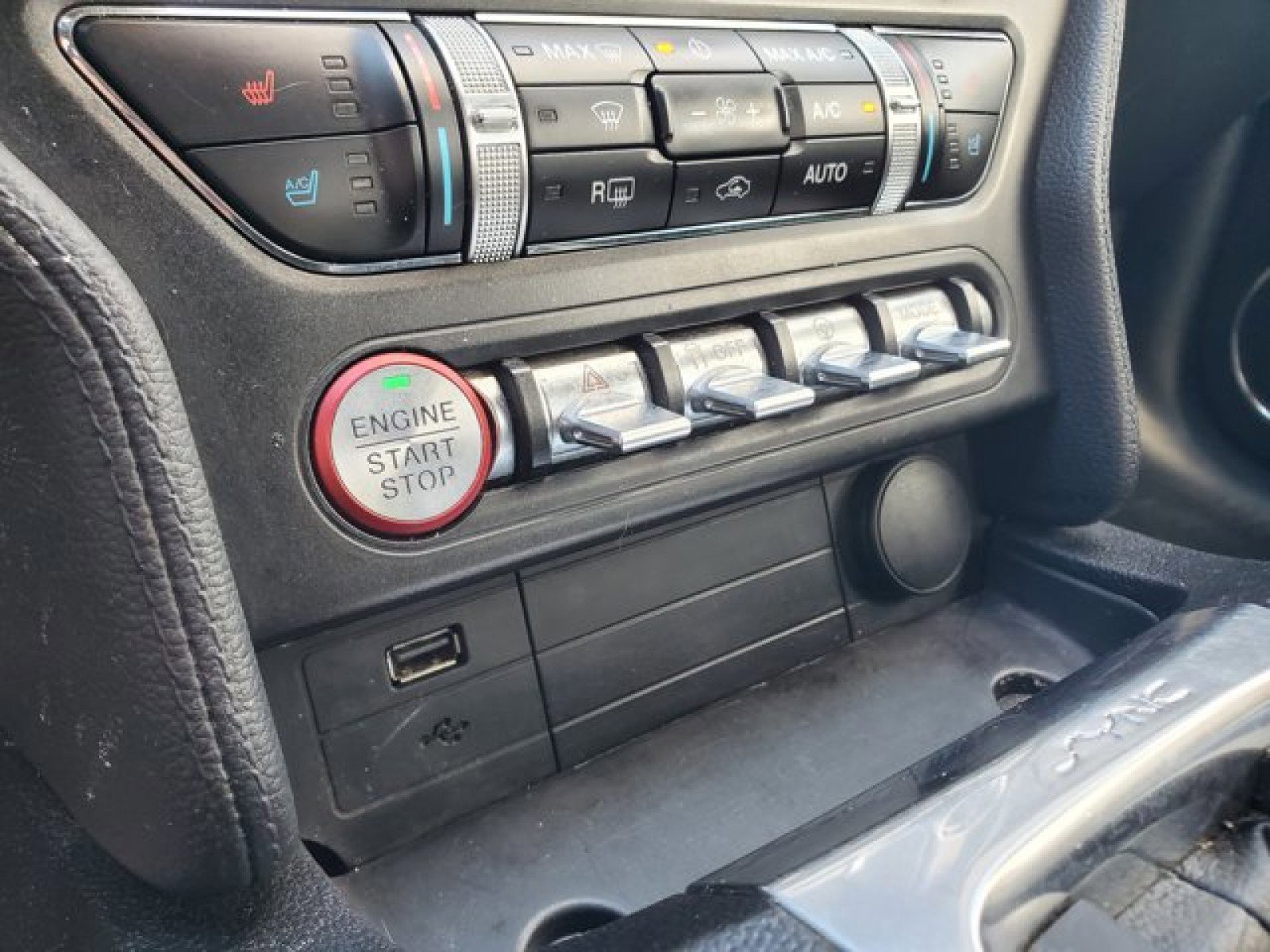 Certified 2019 Ford Mustang Premium image 23