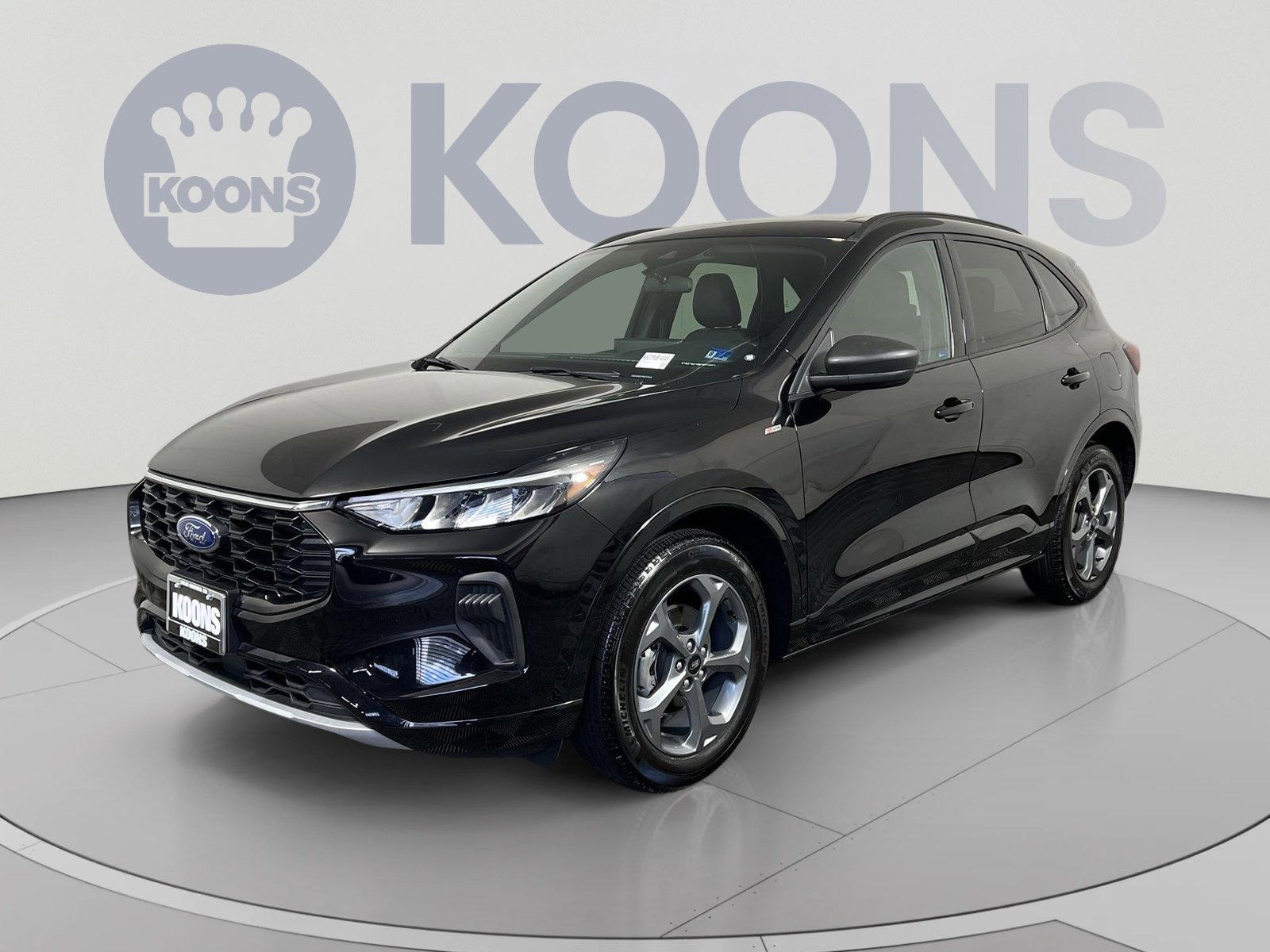 Certified 2023 Ford Escape ST-Line w/ Tech Pack #1 AWD/4WD image 5
