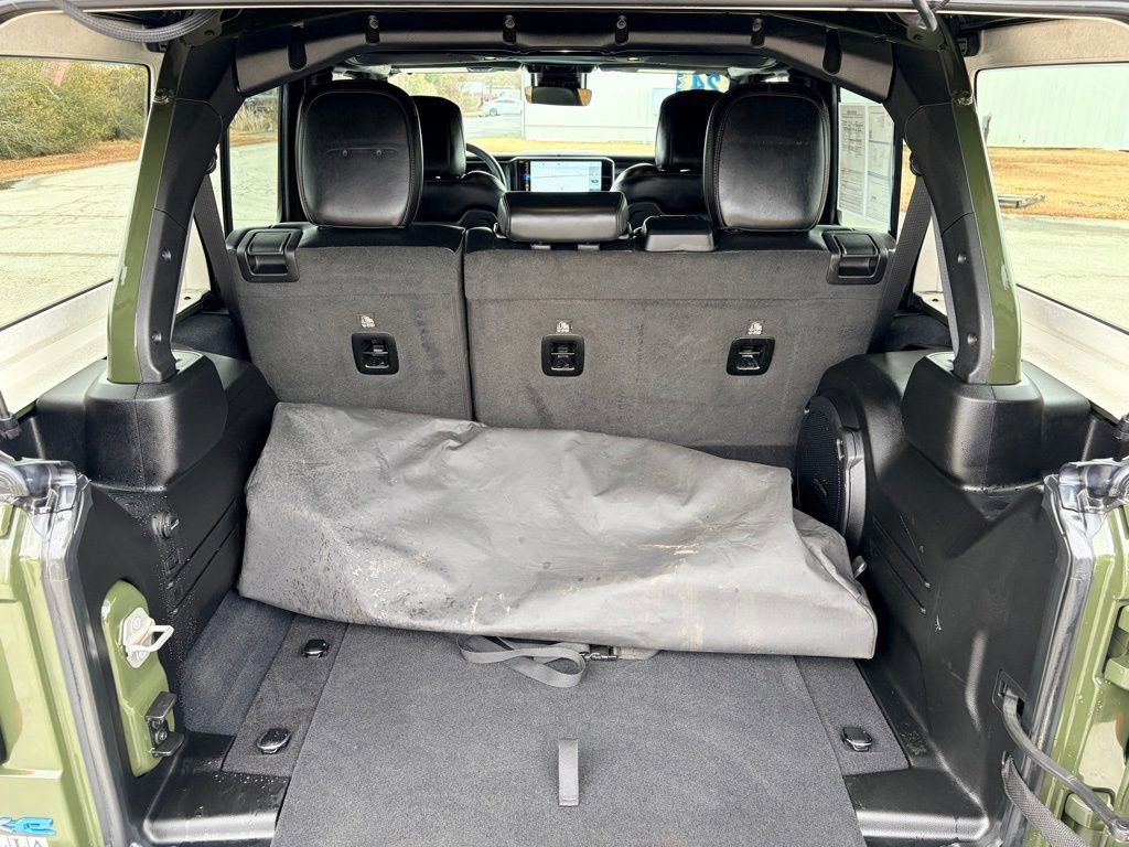 Used 2024 Jeep Wrangler Unlimited Rubicon 4xe image 32