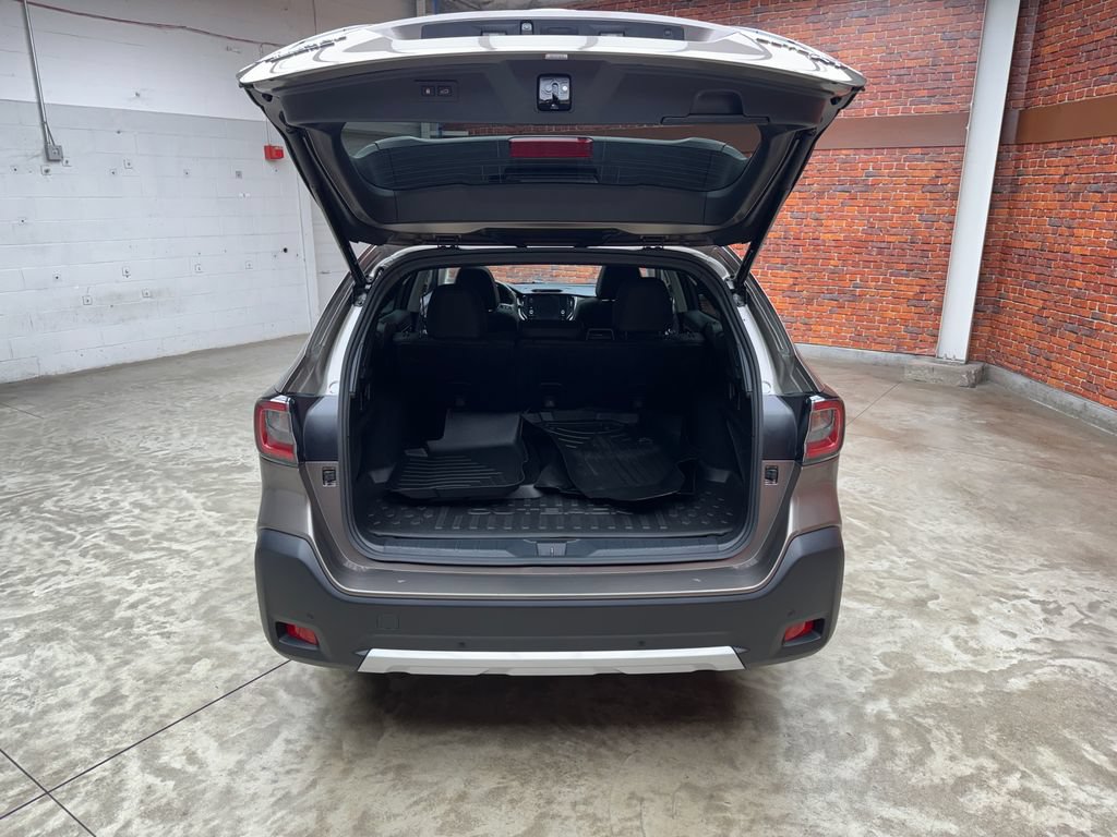 Used 2023 Subaru Outback Limited XT AWD/4WD image 26