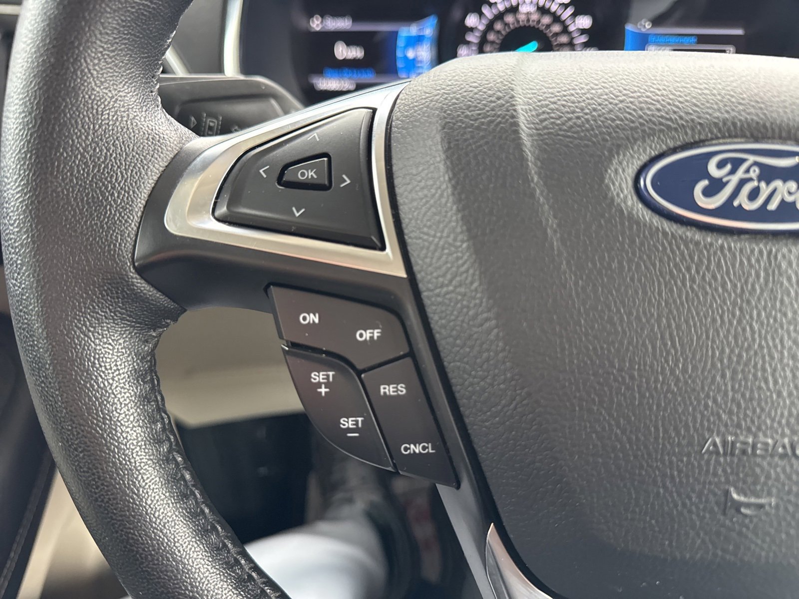 Certified 2021 Ford Edge Titanium image 29