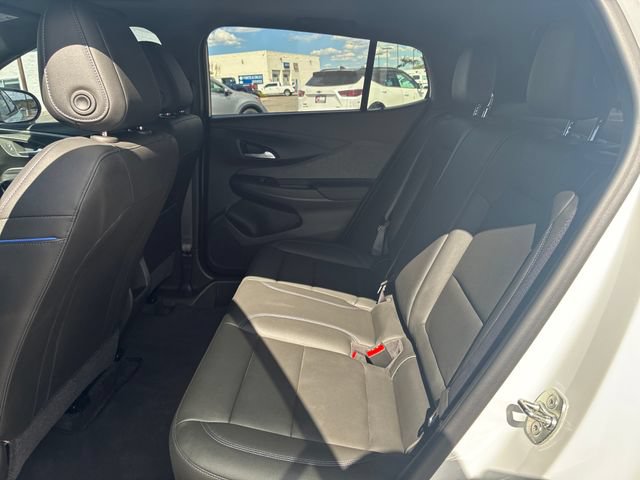 Used 2024 Buick Envista Sport Touring w/ Convenience I Package FWD image 24