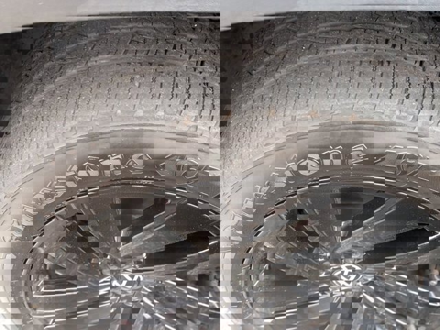 Used 2022 Volkswagen Atlas Cross Sport SE image 12