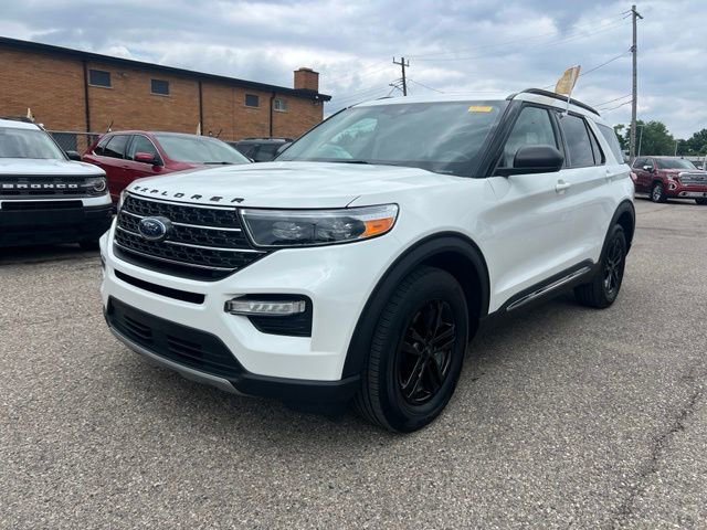 Certified 2024 Ford Explorer XLT w/ Equipment Group 202A AWD/4WD image 31