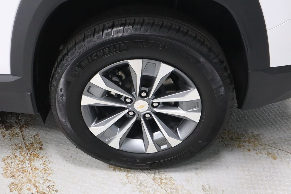 Used 2026 Chevrolet Equinox LT image 20